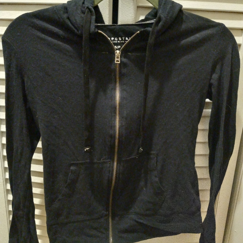 Black Aeropostale hoodie